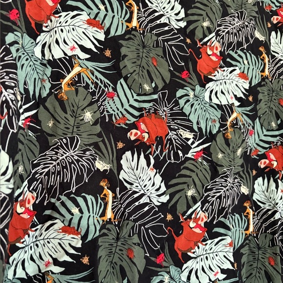 Her Universe Disney The Lion King Timon & Pumbaa Jungle Girls Woven Button-Up - Picture 7 of 8